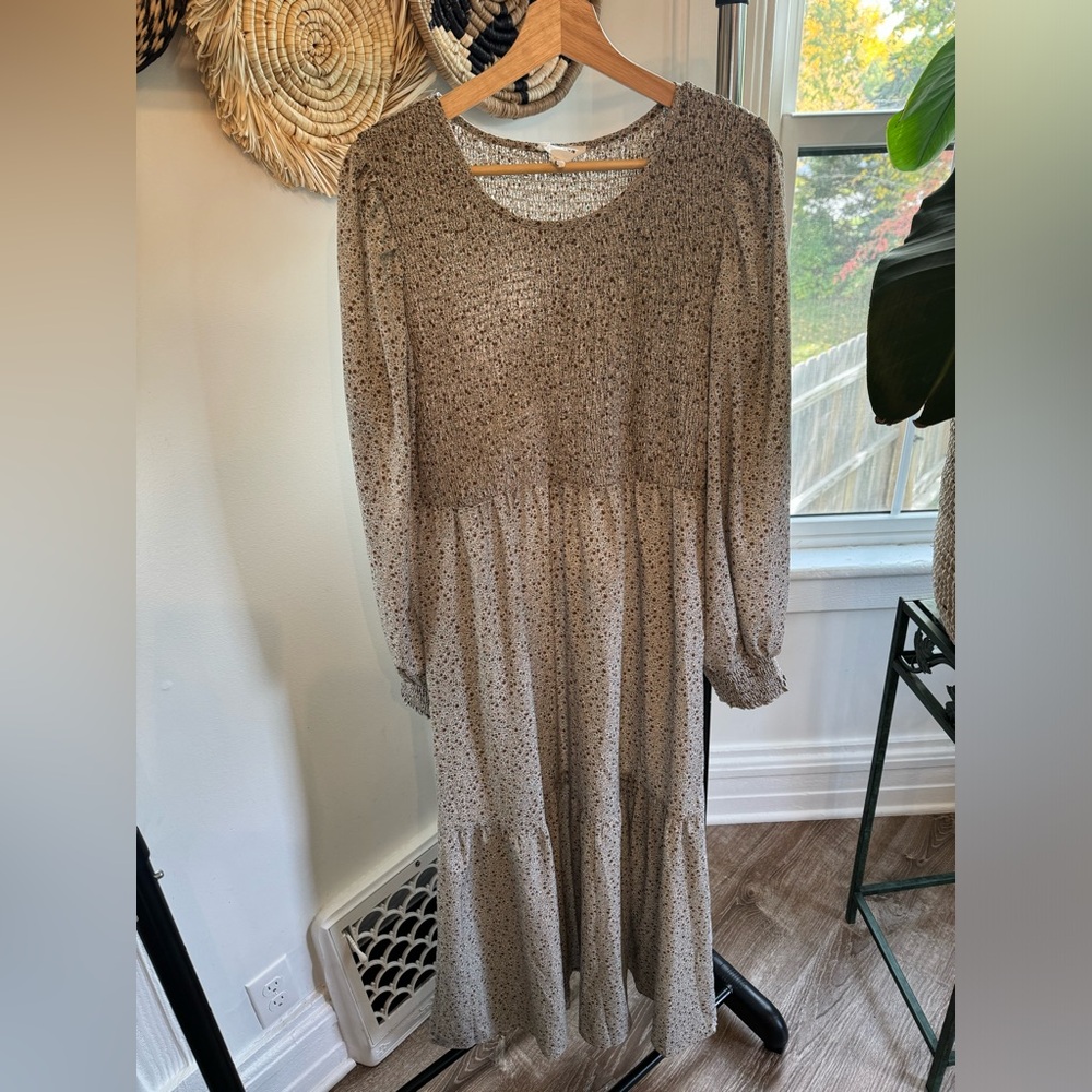 Long sleeve dress size L